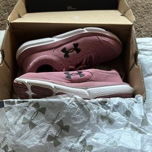 Under Armour Athletic Shoes Worn once